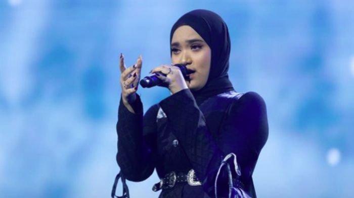 Nafisah Alayyah saat tampil di X Factor Indonesia 2024 Season 4 Gala Live Show 1 bawakan lagu 'Reckless'.