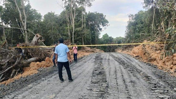 Tim patroli PT Multi Harapan Utama menemukan adanya kegiatan illegal mining di wilayah Desa Bakungan, Kecamatan Loa Janan, Kabupaten Kutai Kartanegara, Selasa (29/1/2024).
