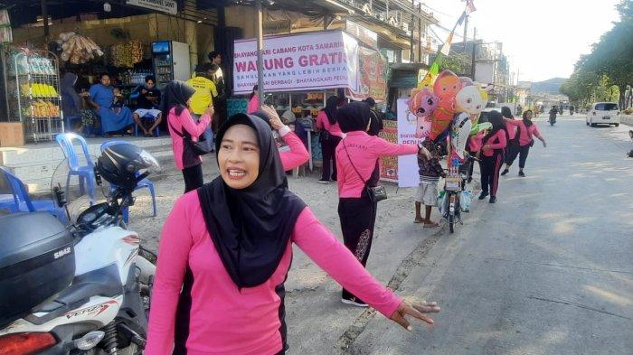 WARUNG GRATIS SAMARINDA - Kegiatan warung makanan gratis bertema