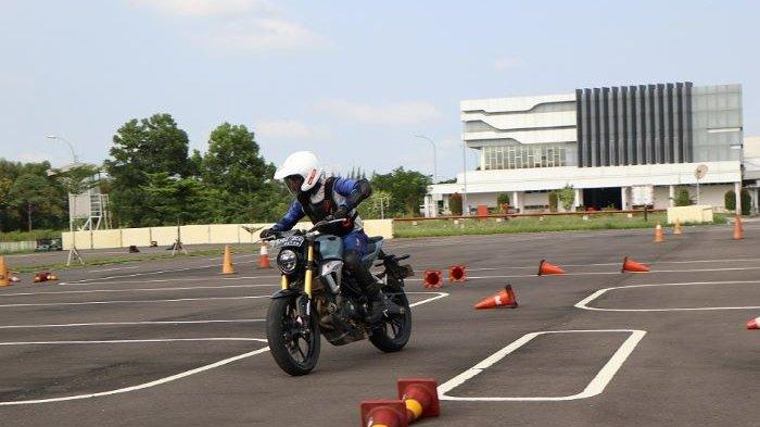 Berkendara Saat Berpuasa? Tips Cara Kelola Emosi Berkendara Saat Puasa dari Astra Motor Kaltim 1