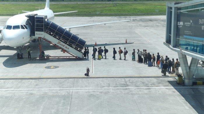 ILUSTRASI - Bandara APT Pranoto menyiapkan extra flight untuk mengakomodasi arus mudik pada tahun ini.