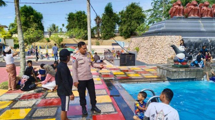 LOKASI WISATA SAMARINDA - Obyek wisata Jessica Water Part Samarinda yang berlokasi di Jalan Syaharani Dahlan, Perumahan Pesona Mahakam, Kelurahan Harapan Baru, Kota Samarinda, Kalimantan Timur pada Minggu (14/4/2024). Kepolisian hadir juga bertemu dengan pengelola serta pengunjung Jessica Water Part Samarinda untuk memastikan keamanan dan kenyamanan pengunjung.