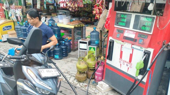 Pom mini di sudut wilayah Kota Balikpapan, Kalimantan Timur.
