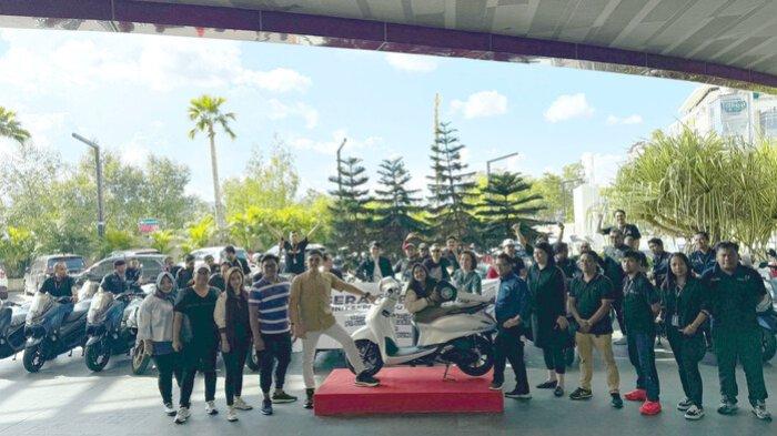 PT Wulandari Bangun Laksana Tbk mengapresiasi sebanyak 43 karyawan terbaiknya. Tak tanggung-tanggung, setara dengan jumlah karyawan terbaik yang beruntung kali ini, 43 motor Yamaha dari berbagai varian pun diserahterimakan.