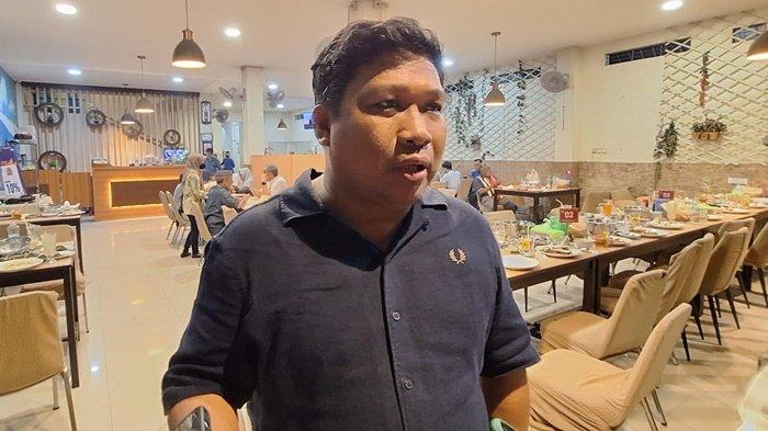 Pemilik klub sepak bola Sangkulirang FC yang juga anggota DPR RI dapil Kaltim, Irwan Fecho berbeda pendapat dengan politisi PDIP di Senayan soal komposisi pemain nasional atau lokal dan naturalisasi di tim nasional, Rabu (5/6/2024).