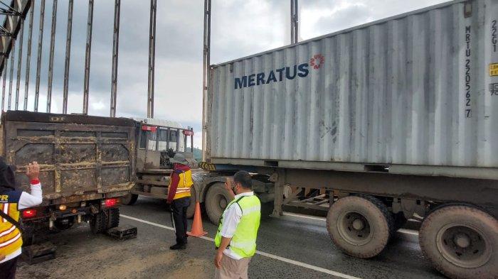 Proses pengujian beban dinamis oleh Kementerian PUPR di Jembatan Mahulu Samarinda, Kamis (4/7/2024).TRIBUNKALTIM.CO/RITA LAVENIA
