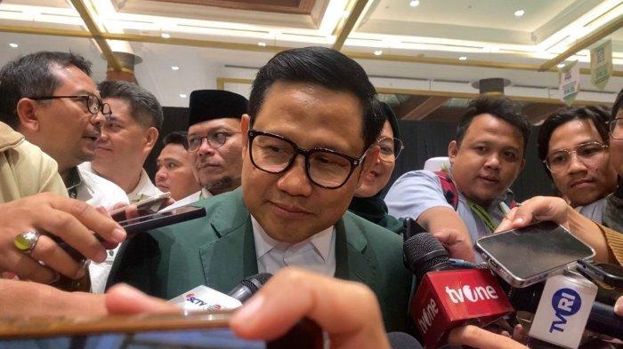 Ketua Umum DPP PKB Muhaimin Iskandar atau Cak Imin saat diwawancarai wartawan