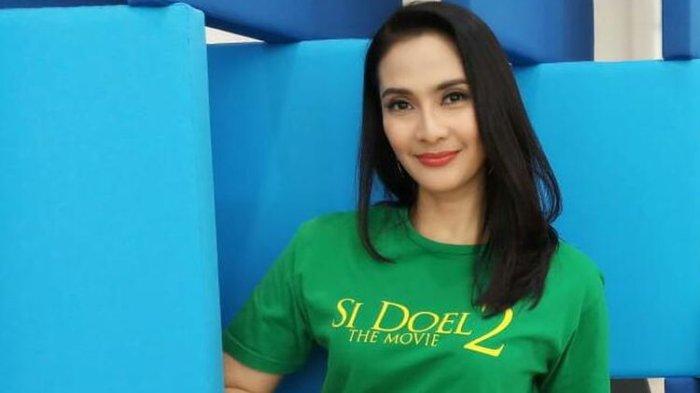 Maudy Koesnadi. Alasan pemeran Zaenab mundur dari tim pemenangan Pramono-Rano Karno di Pilkada Jakarta