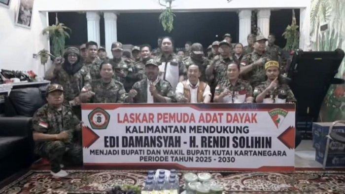 Laskar Pemuda Adat Dayak Kalimantan Timur (LPADKT) mendeklarasikan dukungannya kepada pasangan calon bupati-calon wakil bupati, Edi Damansyah-Rendi Solihin untuk Pilkada Kukar 2024.