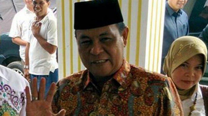 PAMAN BIRIN TERSERET - Sosok Gubernur Kalsel, Sohbirin Noor yang namanya ikut terseret-seret dalam OTT KPK di Kalimantan Selatan. Orang kepercayaan diduga terima uang.