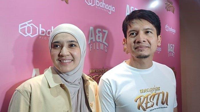 Kabar Terkini Dimas Seto dan Dhini Aminarti, 15 Tahun Menikah : Masalah Jangan Cerita ke Luar Kamar - Dhini Aminarti dan Dimas Seto di Plaza Indonesia, Tanah Abang, Jakarta Pusat, Selasa (1/10/2024).