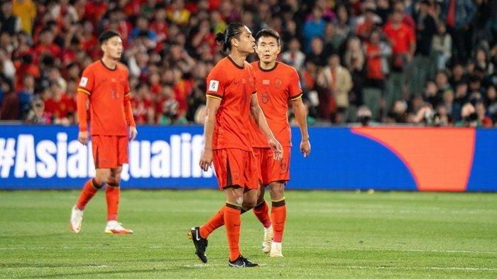 China kalah 3-1 dari Australia pada matchday 3 kualifikasi Piala Dunia 2026 Round 3 di Adelaide Oval, Kamis (10/10/2024). China berupaya bangkit saat berjumpa Timnas Indonesia pada 15 Oktober mendatang.