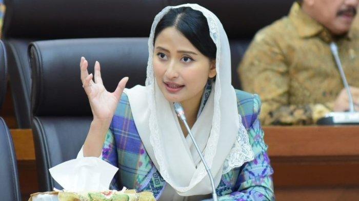 Sosok Dyah Roro Esti, politikus Partai Golkar yang turut dipanggil Presiden Terpilih Prabowo Subianto, dikabarkan jadi Wamen.