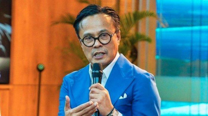 PAMAN NAGITA - Sosok Dony Oskaria, Wamen BUMN Kabinet Merah Putih Prabowo. Ternyata Dony Oskaria masih punya hubungan darah dengan Nagita Slavina, istri Raffi Ahmad.