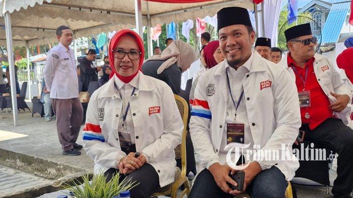 Najirah dan Muhammad Aswar saat mendaftar sebagai pasangan calon peserta Pilkada Bontang 2024 di Kantor KPU Bontang.