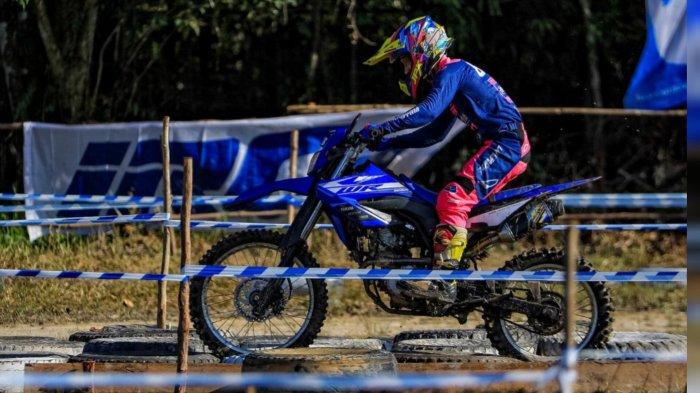 Di samping tantangan di lintasan panjang, para peserta juga akan berkompetisi pada trek prolog atau sirkuit yang relatif pendek dengan rintangan batu, ban, batu, sungai kecil dan lain-lain.