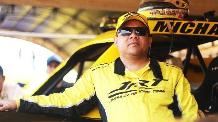 SIAPA HAJI ISAM? - Sosok Andi Syamsuddin Arsyad atau yang lebih dikenal sebagai Haji Isam. Profil dan kontroversi Haji yang Isam yang trending. Dijuluki crazy rich hingga namanya pernah disebut dalam kasus suap pajak.