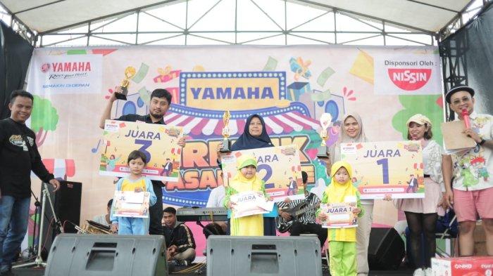 Event Yamaha Geber Cianjur berlangsung dengan meriah. Sejak Kamis hingga Jumat, ratusan pengunjung dan para pedagang pasar antusias