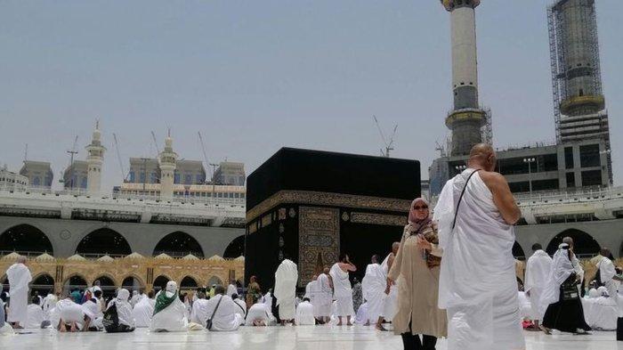 Ilustrasi ibadah haji. Pemerintah usul biaya haji 2025 turun Rp 10 juta, jemaah bayar Rp 55,5 juta.
