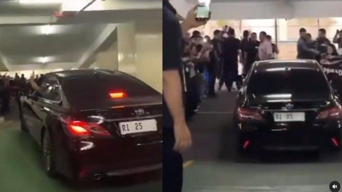 Mobil RI 25 yang ditumpangi Menteri Pendidikan Tinggi, Sains, dan Teknologi (Dikti Saintek), Satryo Soemantri Brodjonegoro dihadang puluhan pegawai ketika meninggalkan kantor Kemendikti Saintek, Kabayoran Baru, Jakarta Selatan pada Senin (20/1/2025).