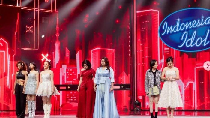 HASIL INDONESIAN IDOL - Potret peserta Indonesian Idol Season 13 di Spekta 5 saat detik-detik dibacakan siapa yang harus pulang, diunggah di IG terverifikasi @indonesianidolid pada Selasa, 25 Februari 2025. Berikut hasil Indonesian Idol Spekta 5 semalam, Anjelia Dom tereliminasi. (instagram/indonesianidolid)