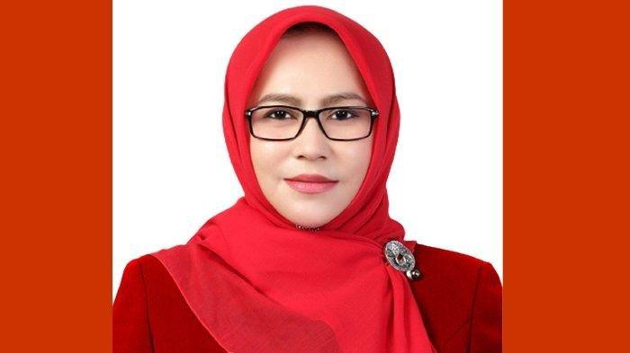 PSU TASIKMALAYA 2025 - Potret Ai Diantani, istri Ade Sugianto. Ai Diantani gantikan Ade Sugianto di PSU Pilkada Tasikmalaya 2025, ini jadwal pemungutan suara ulangnya. (istimewa via TribunPriangan)