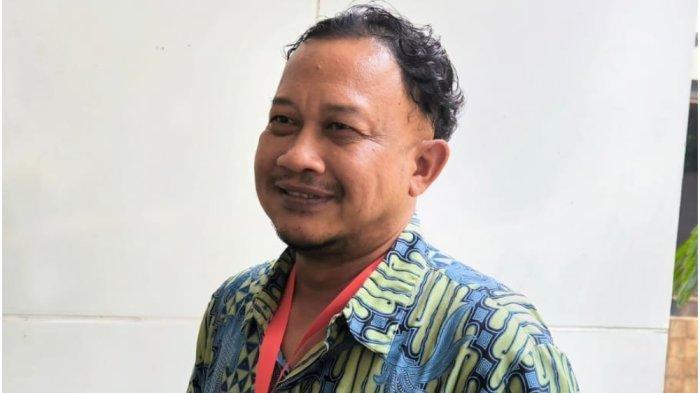 JUDI SABUNG AYAM - Komisioner Kompolnas, Choirul Anam menyebut AKP Lusiyanto sudah memperingatkan Peltu Lubis berulang kali agar menghentikan praktek judi sabung ayam, tetapi tak digubris. Bahkan, kata Anam, Lusiyanto sempat disogok Peltu Lubis setelah teguran agar judi sabung ayam tersebut dihentikan. Hal ini disampaikan Anam pada Minggu (23/5/2025). (Tribunnews.com/Abdi Ryanda Shakti)