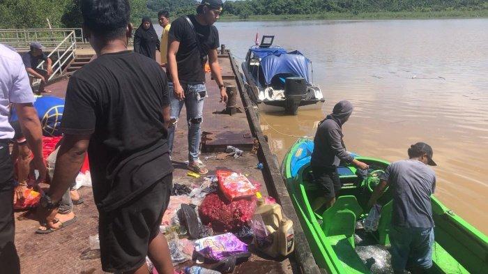 KAPAL TENGGELAM - Sebuah kapal barang KM. Sinar Harapan 8 mengalami kecelakaan laut dan tenggelam di Perairan Kudamis, sekitar Gunung Patak, Sungai Sebuku, Kecamatan Sebuku, Kabupaten Nunukan, Kalimantan Utara (Kaltara), pada Selasa (15/4/2025), sekira pukul 20.18 Wita. (HO/Polda Kaltara/Ipda Zainal)