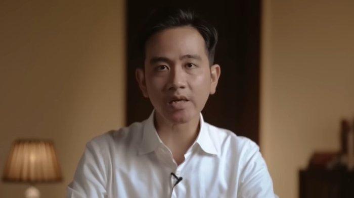 BONUS DEMOGRAFI - Wakil Presiden (Wapres) Gibran Rakabuming Raka tiba-tiba berbicara mengenai bonus demografi yang sedang terjadi di Indonesia, Sabtu (19/4/2025). Peneliti BRIN Lili Romli mengomentari soal video monolog yang dibuat oleh Wakil Presiden RI Gibran Rakabuming Raka yang membahas soal bonus demografi.