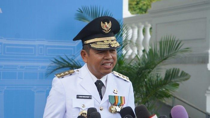 MULYONO JILID II - Gubernur Jawa Barat Dedi Mulyadi usai mengikuti pelantikan Kepala Daerah di Istana Kepresidenan Jakarta, Kamis (20/2/2025). Dedi Mulyadi tanggapi soal julukan Mulyono Jilid II hingga Gubernur Pencitraan yang ditujukan untuknya