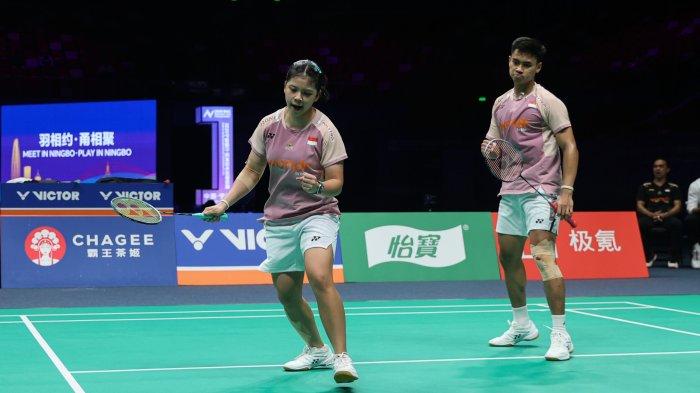 TAIPEI OPEN 2025 - Pasangan Jafar/Felisha berhasil lolos ke final Taipei Open 2025 setelah memenangkan laga semifinal melawan wakil Malaysia hari ini, Sabtu (10/5/2025). Jafar/Felisha sekaligus memastikan terjadinya All Indonesian Final di Taipei Open 2025 di nomor ganda campuran. Cek hasil badminton Taipei Open 2025 hari ini dan link live TV dan score. (PBSI).