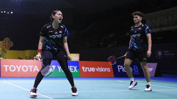 THAILAND OPEN 2025 - Pasangan Adnan/Indah saat berlaga di Thailand Masters 2025 awal tahun ini. Hari ini, Adnan/Indah akan kembali berjuang di Thailand Open 2025. Cek jadwal badminton Thailand Open 2025 selengkapnya. Cek link live TV dan score. (PBSI)