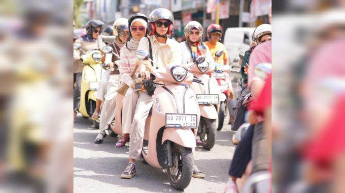 Kami berkumpul bersama para penduduknya Grand Filano Hybrid! Setelah sukses dengan
touring Fazzio kemarin, kegiatan seperti ini benar-benar mempererat hubungan kami dengan
pelanggan.