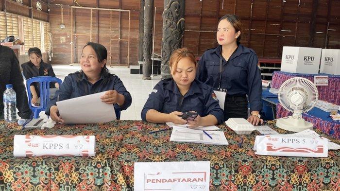 PSU PILKADA MAHULU - Saat pelaksanaan PSU Mahulu, Tegaskan komitmen KPU dalam menjaga integritas dan transparansi selama penyelenggaraan Pemungutan Suara Ulang (PSU) 2025, dengan menggunakan si rekap yang bisa di akses semua orang. Minggu (25/5/2025).