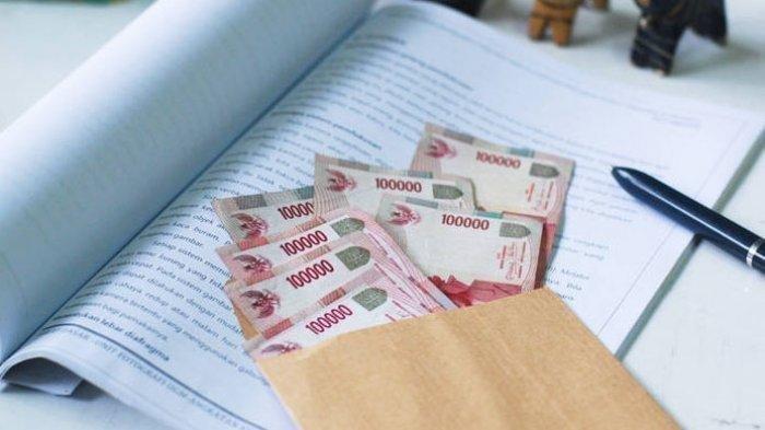 BANTUAN SUBSIDI UPAH - Ilustrasi Uang. Pemerintah berencana kembali menyalurkan Bantuan Subsidi Upah (BSU) 2025 kepada para pekerja mulai Juni 2025. Namun besarannya tidak sama dengan BSU saat pandemi Covid-19. Jumlanya lebih kecil. (TribunTimur.com)