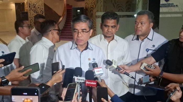 BANTUAN SUBSIDI UPAH - Menteri Ketenagakerjaan (Menaker), Yassierli. Permenaker 5/2025 memuat sejumlah ketentuan seperti penerima BSU adalah peserta aktif program jaminan sosial ketenagakerjaan BPJS Ketenagakerjaan sampai dengan bulan April 2025 dan menerima Gaji/Upah paling banyak Rp 3,5 juta. (Tribunnews.com/Abdi Ryanda Shakti)