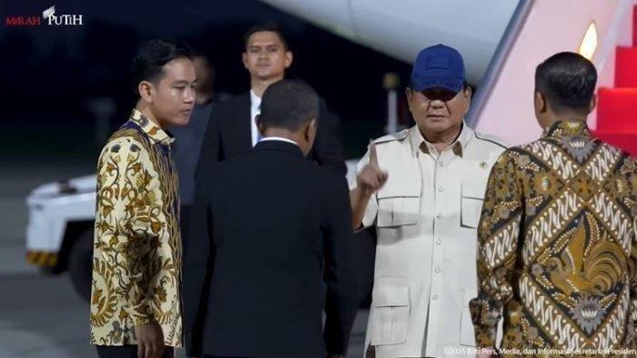 BAHLIL TAK DISALAMI - Potongan video momen Prabowo tak salami Bahlil yang ramai jadi sorotan hingga viral. Terlihat Wapres Gibran memperhatikan momen Prabowo tak bersalaman dengan Bahlil. (Tangkap Layar YouTube Sekretariat Presiden)