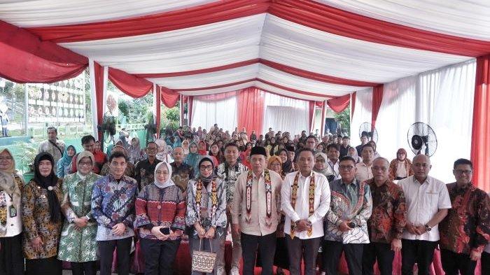 KOPERASI MERAH PUTIH - Ilustrasi kesiapan pembentukan Koperasi Merah Putih di Kelurahan Karang Anyar, Samarinda, Kalimantan Timur beberapa waktu lalu (24/5/2025) yang ditinjau oleh Wakil Menteri Koperasi dan UKM Ferry Juliantono bersama Diskumi Samarinda. (HO/DISKUMI SAMARINDA)