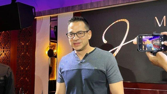 Ari Wibowo hadir dalam konferensi pers di kawasan Senopati, Jakarta Selatan, Kamis (20/4/2023).