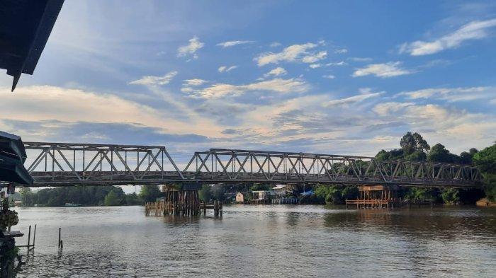 Jembatan Sambaliung, Kecamatan Sambaliung, Kabupaten Berau, Kalimantan Timur (Kaltim) direncanakan akan mulai diperbaiki pada tahun 2023 ini. TRIBUN KALTIM.CO/MUHAMMAD RIDUAN