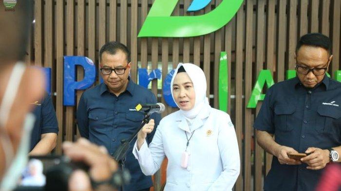 Kepala BMKG Dwikorita Karnawati (tengah).