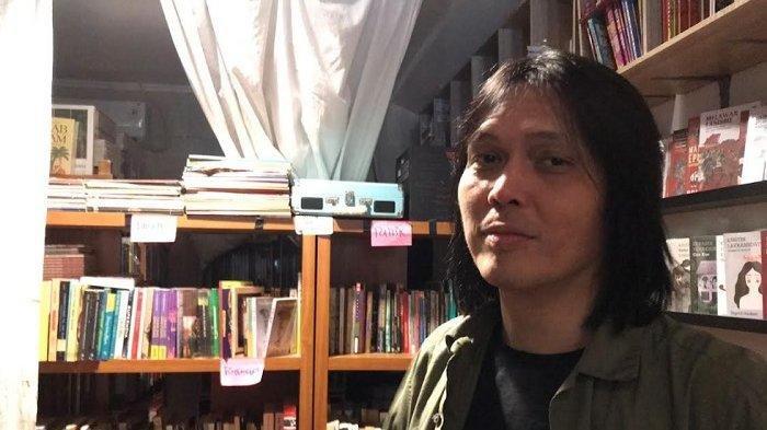 Once Mekel gelar jumpa pers terkait perselisihannya dengan Ahmad Dhani di kawasan Lebak Bulus, Jakarta Selatan, Jumat (31/3/2023). Penyanyi Once Mekel merasa kecewa karena dirinya seolah dianggap bersalah menyanyikan lagu milik Dewa 19 oleh Ahmad Dhani