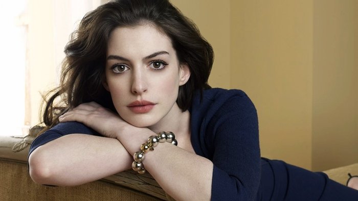 ANNE HATHAWAY - The Idea Of You merupakan film dengan genre romance-comedy yang tayang di Prime pada Kamis, (02/05/2024 berikut sinopsis dan daftar pemainnya.