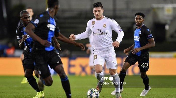Luka Jovic (tengah), saat masih memperkuat Real Madrid.