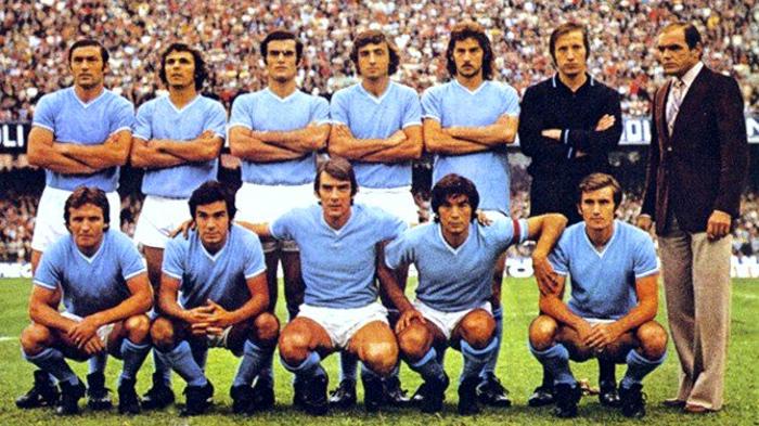Skuad Lazio pada tahun 1974 ketika memenangkan Scudetto pertama mereka.