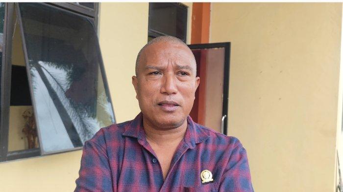 DPRD NTT - Wakil Ketua Komisi V DPRD NTT Agus Nahak saat merespons dugaan pelecehan oleh anggota Satlantas Polresta Kupang Kota terhadap seorang siswi SMK.