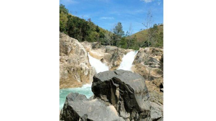 Air Terjun Harunda Soru – Matawai Kurang di Kabupaten Sumba Tengah , Nusa Tenggara Timur