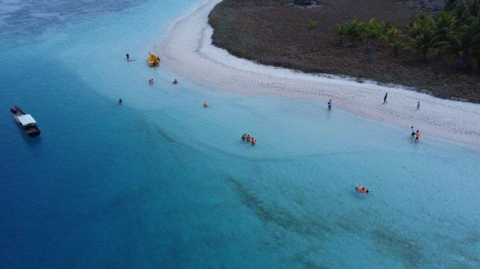 Boluwai Loro, salah satu spot snorkeling dan diving terbaik di Pulau Kangge.