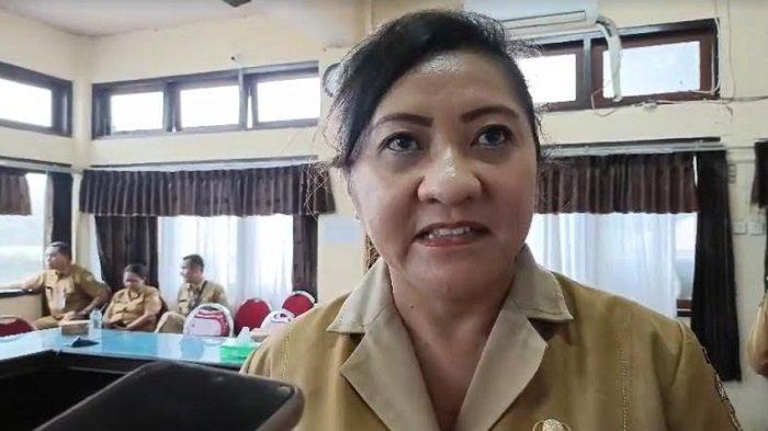 Direktur RSUD Ende, dr Ester Jelita Puspita diwawancarai usai RDP di ruang komisi 3 DPRD Kabupaten Ende, Senin, 8 Juli 2024 siang