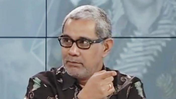 Dr Nicholay Aprilindo, SH, MM